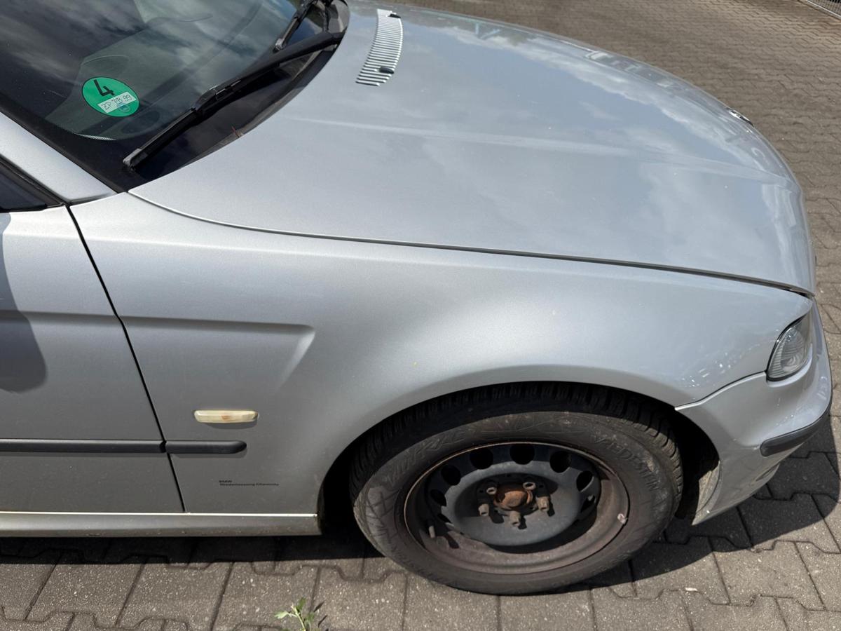 BMW E46 Compact original Kotflügel rechts 354 Titansilber Metallic BJ03